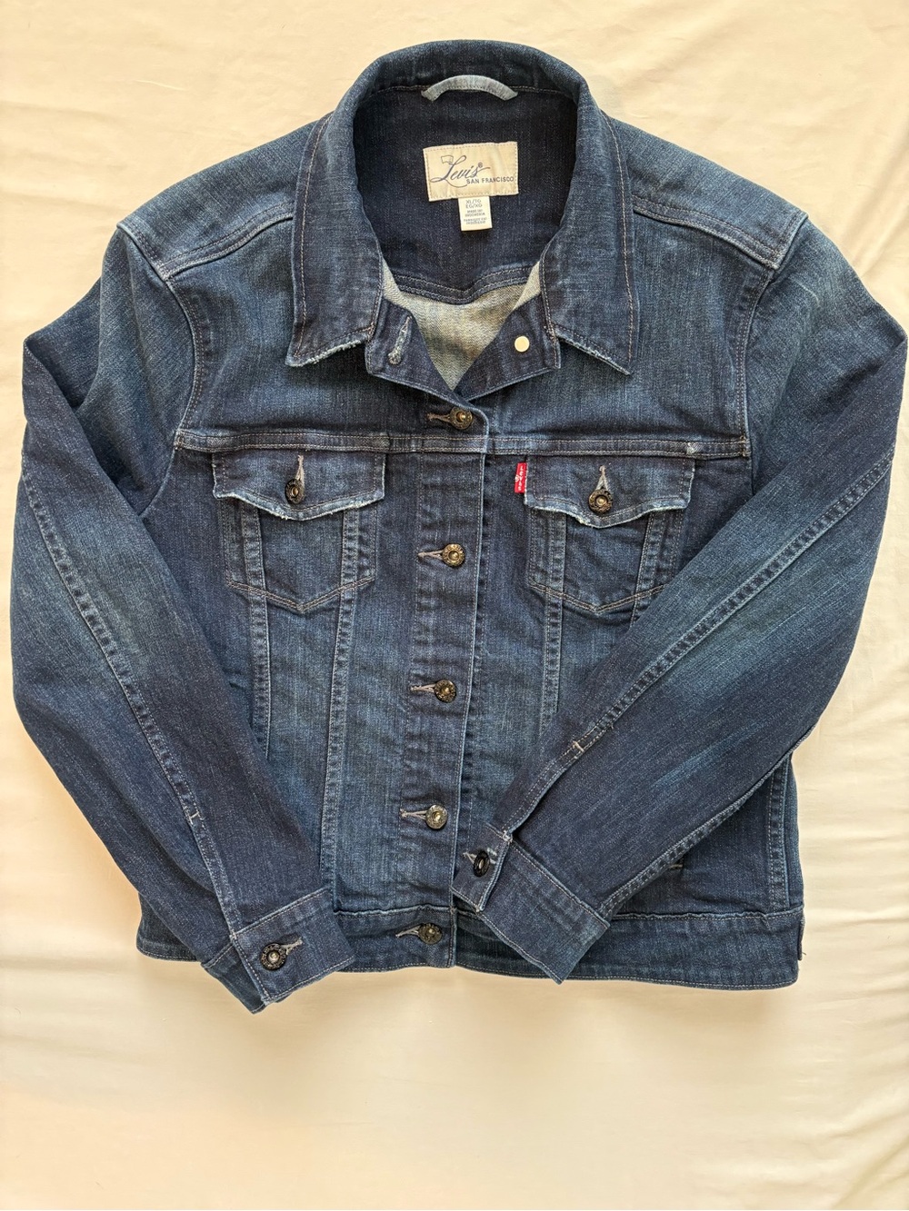 Levi’s Women’s XL Denim Trucker Jacket Dark Wash Stretch Jean Jacket